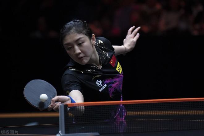 他的奋斗故 他的奋斗故